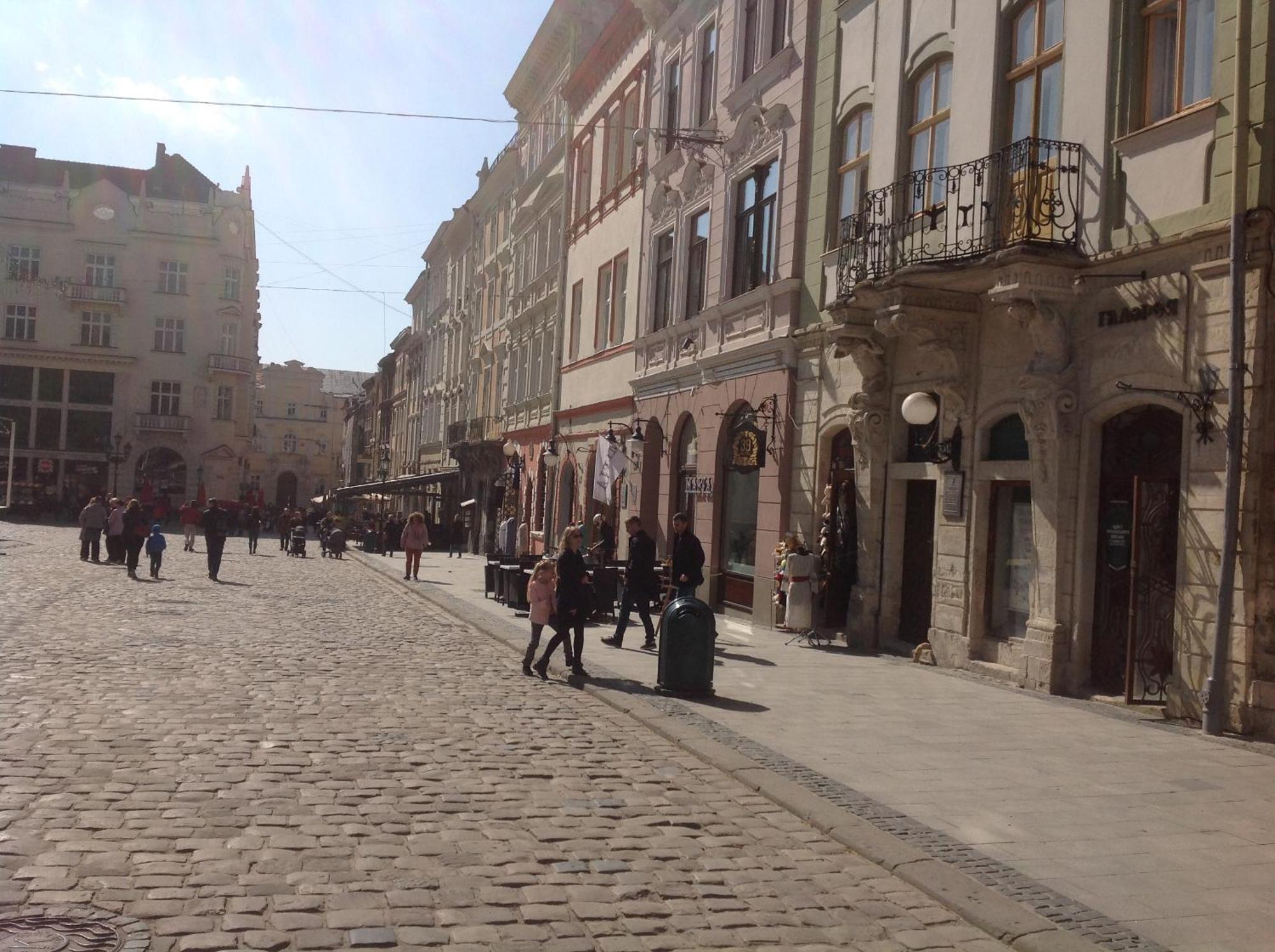 Apartments On Plocsha Rynok 40 Lviv Bagian luar foto